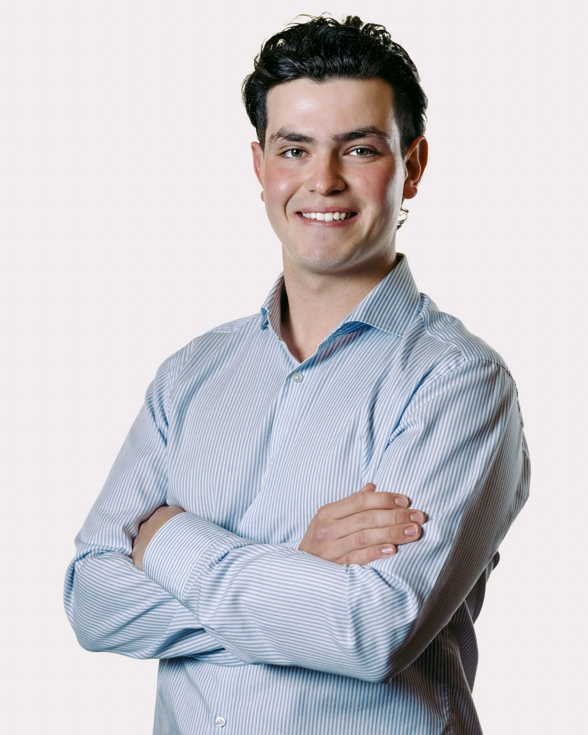 A professional portrait image of Luca Carboni.