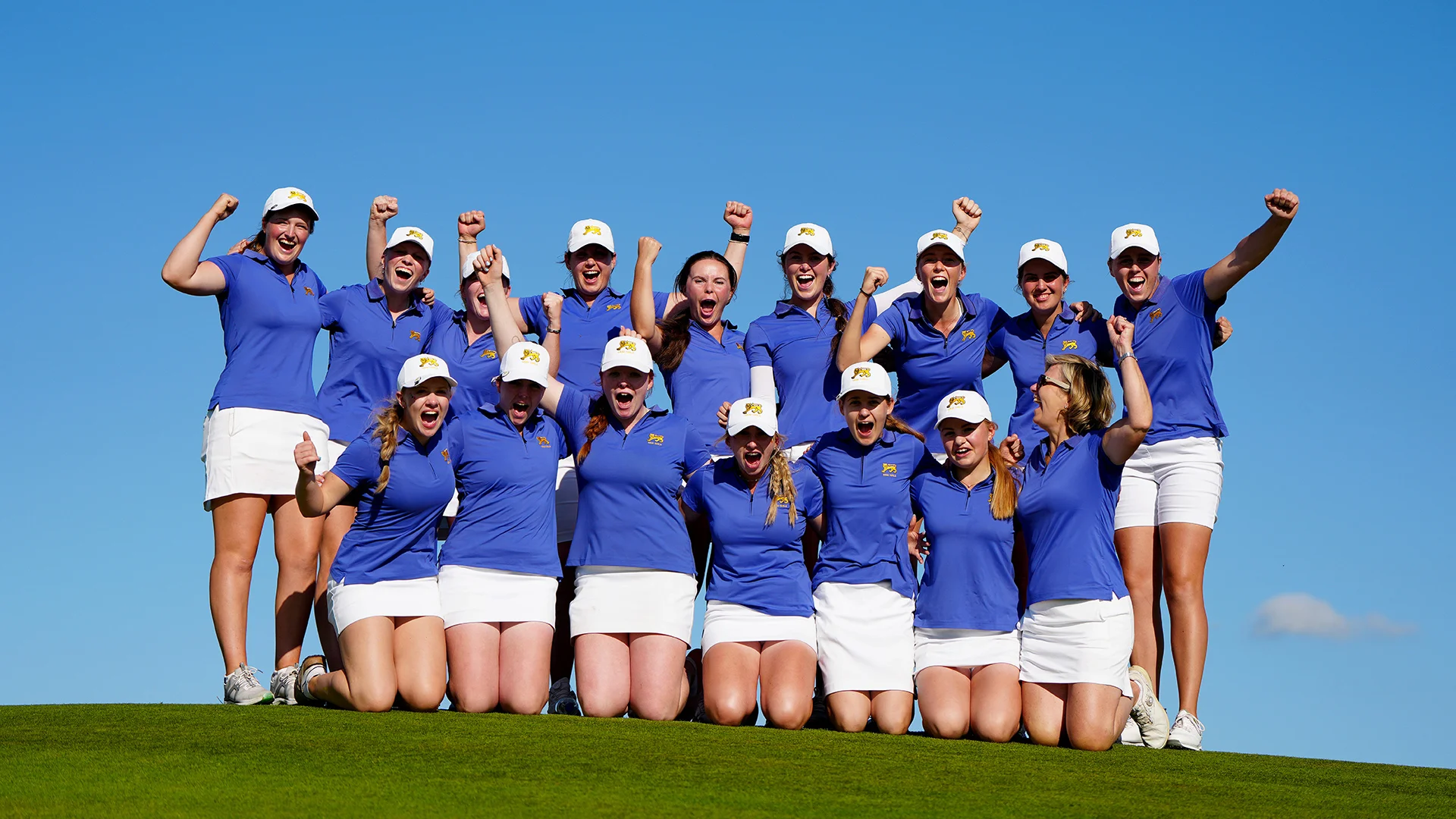 Great Britain & Ireland celebrate winning the Vagliano Trophy