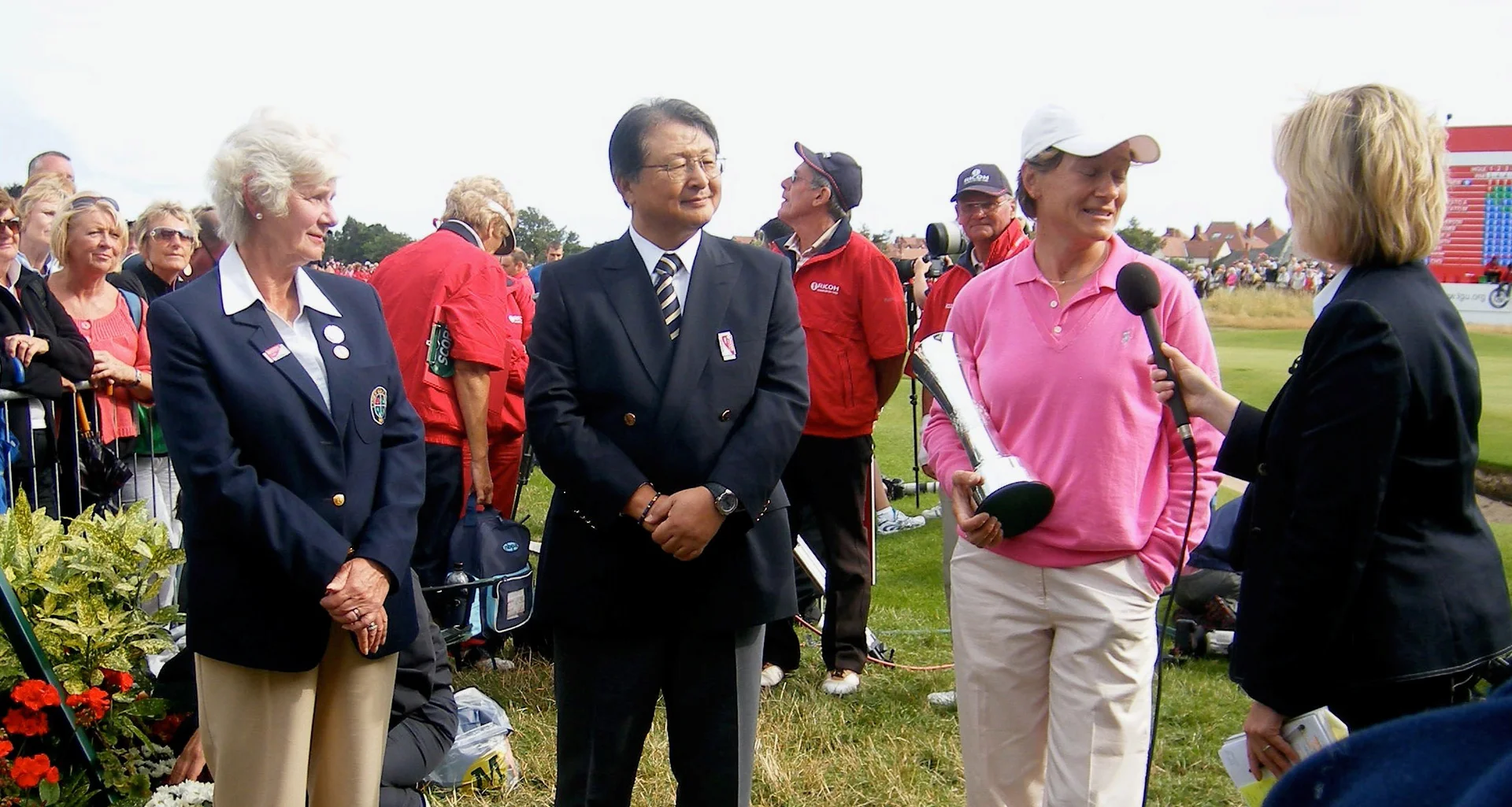 Brigid McCaw (left) pictured alongside Catriona Matthew after her AIG Women's Open win at Royal Lytham & St Annes in 2009.
