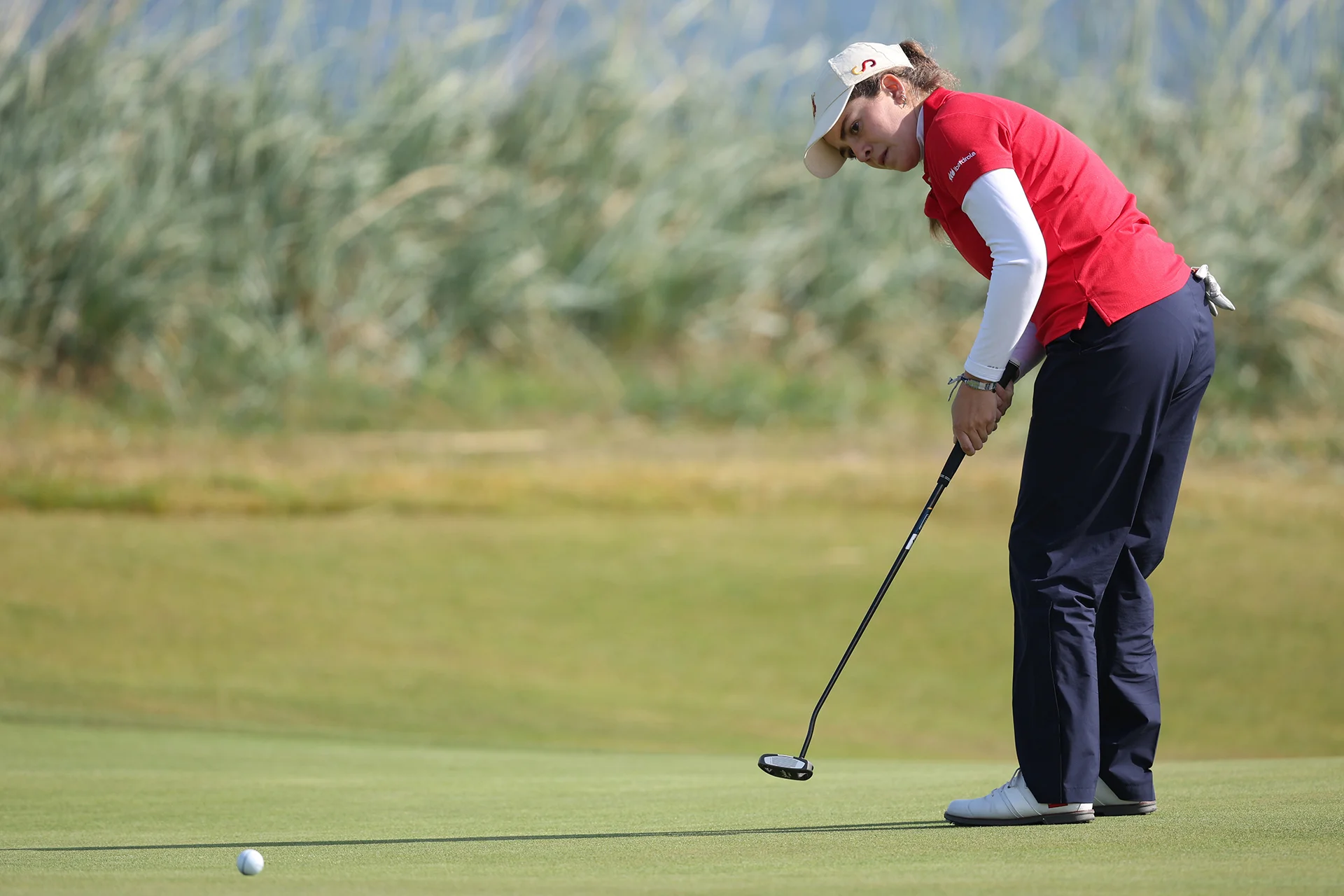 Paula Martin Sampedro hits a putt during the final of The Women's Amateur Championship