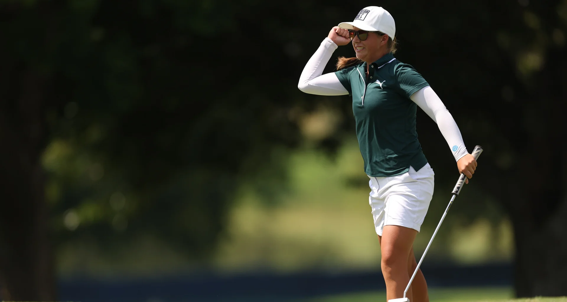 Lisa Coetzer celebrates winning the Africa Amateur Women's Invitational.