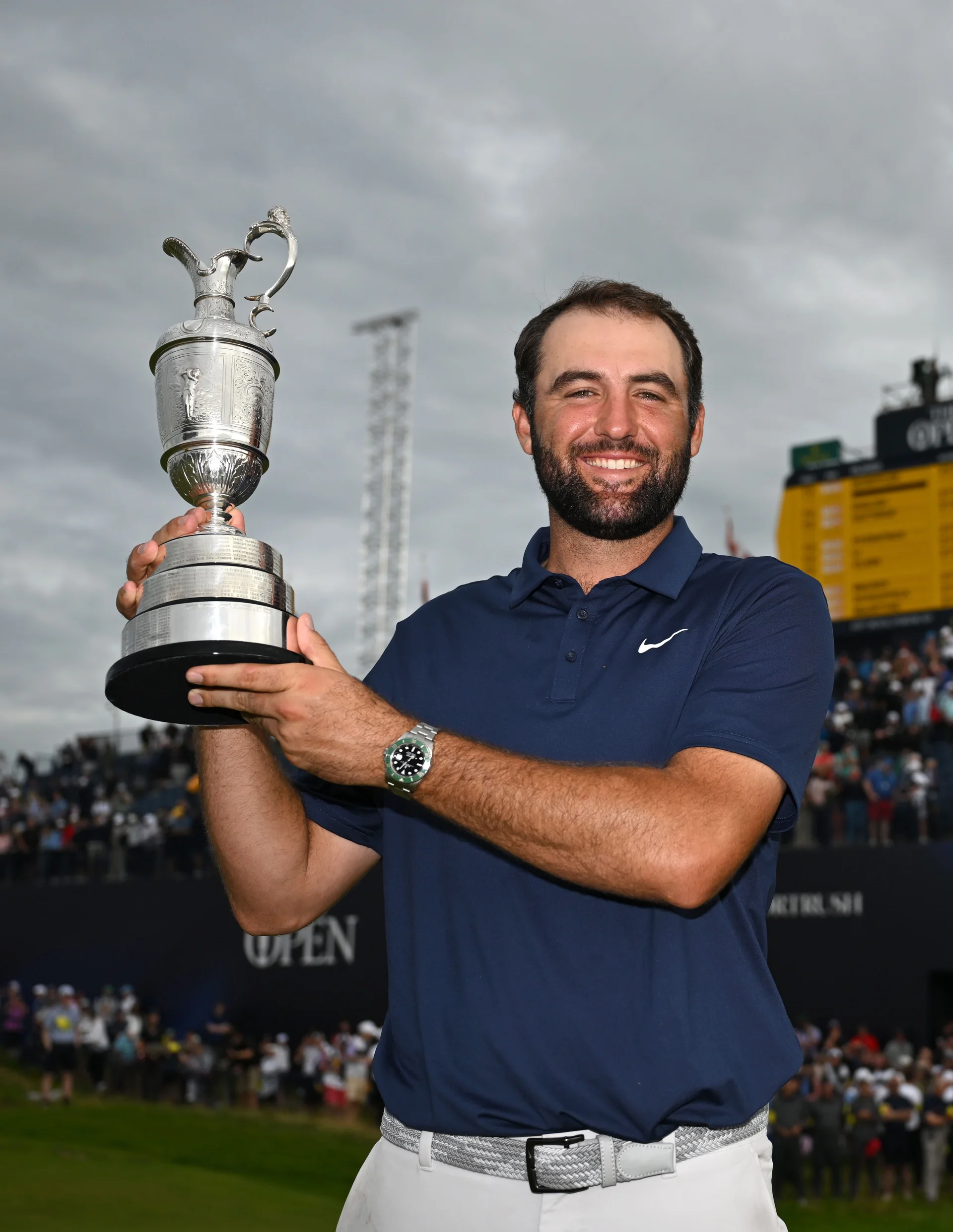 Scottie Scheffler lifts the Claret Jug at Royal Portrush.