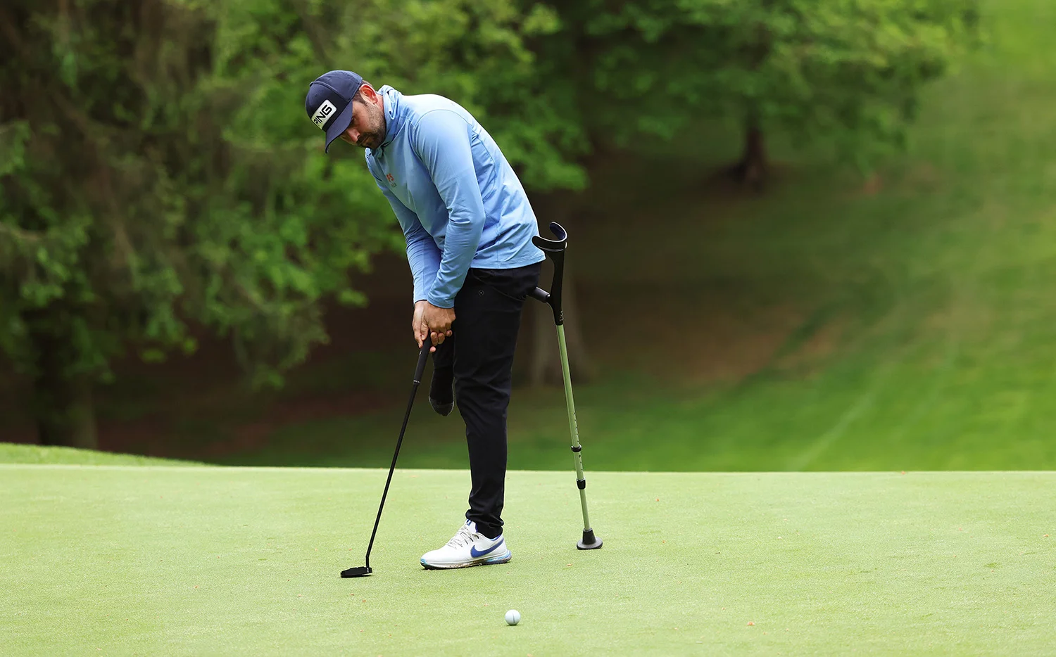 Juan Postigo Arce plays a putt at The G4D Open in 2025.